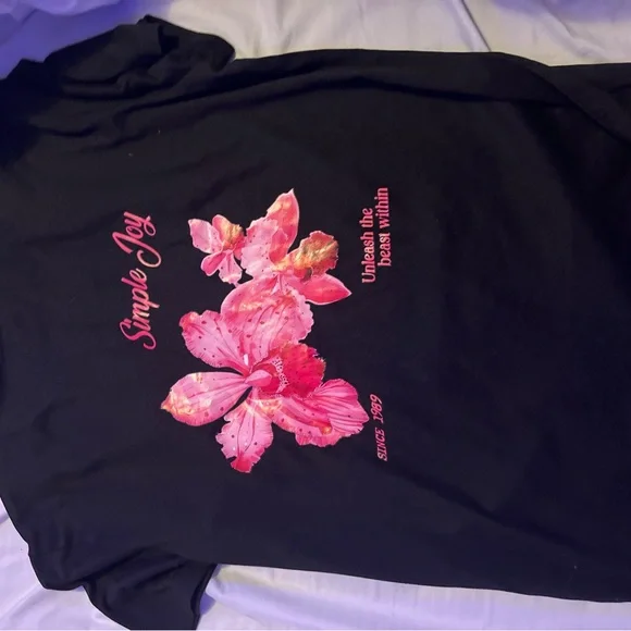 Graphic Tees - Picture 3 of 4